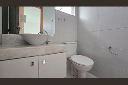 Casa à venda com 170m², 3 quartos e 2 vagas