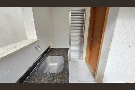Casa à venda com 170m², 3 quartos e 2 vagas