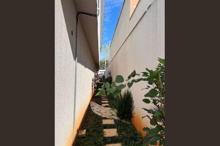 Casa para alugar com 3 quartos, 400m² em Planalto Paulista, São Paulo