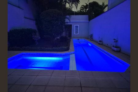 Casa para alugar com 3 quartos, 400m² em Planalto Paulista, São Paulo