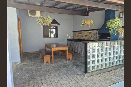Casa à venda com 5 quartos, 150m² em Maravista, Niterói