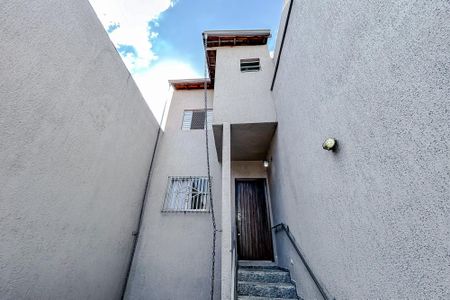 Garagem de casa à venda com 2 quartos, 85m² em Penha de França, São Paulo