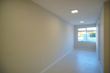 Sala de apartamento à venda com 1 quarto, 40m² em Passo D’areia, Porto Alegre