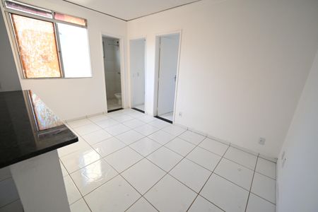 Sala de apartamento à venda com 2 quartos, 45m² em Condomínio Resindencial Marata, Goiânia