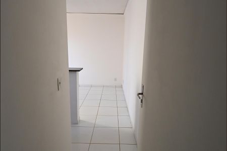 Sala de apartamento à venda com 2 quartos, 45m² em Condomínio Resindencial Marata, Goiânia