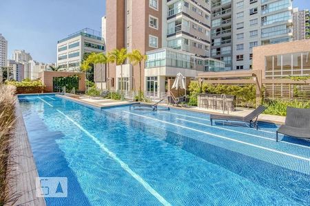 Piscina de apartamento para alugar com 1 quarto, 44m² em Vila Olímpia, São Paulo