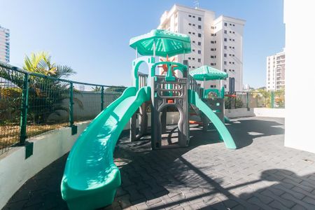Studio para alugar com 30m², 1 quarto e 1 vaga Studio para alugar com 30m², 1 quarto e 1 vagaPlayground