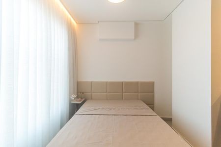 Studio para alugar com 30m², 1 quarto e 1 vaga Studio para alugar com 30m², 1 quarto e 1 vagaQuarto