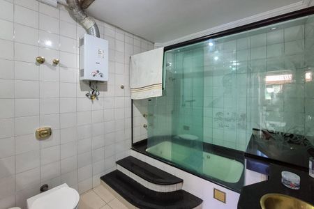 Casa à venda com 241m², 3 quartos e 4 vagas Casa à venda com 241m², 3 quartos e 4 vagasBanheiro da Suíte