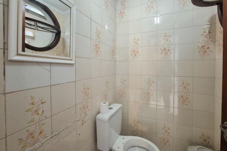 Casa à venda com 241m², 3 quartos e 4 vagas Casa à venda com 241m², 3 quartos e 4 vagasBanheiro de serviço