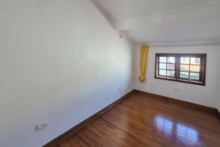 Casa à venda com 241m², 3 quartos e 4 vagas Casa à venda com 241m², 3 quartos e 4 vagasQuarto 2