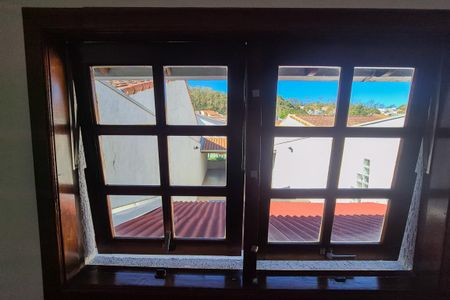 Casa à venda com 241m², 3 quartos e 4 vagas Casa à venda com 241m², 3 quartos e 4 vagasQuarto 2 - vista