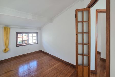 Casa à venda com 241m², 3 quartos e 4 vagas Casa à venda com 241m², 3 quartos e 4 vagasQuarto 2