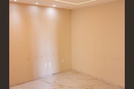 Apartamento para alugar com 2 quartos, 44m² em Santa Cruz, Rio de Janeiro