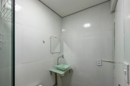 Banheiro  de apartamento para alugar com 1 quarto, 40m² em Canto do Forte, Praia Grande