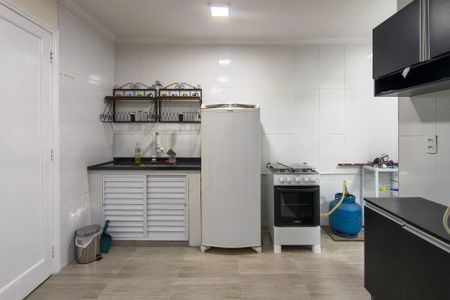 Cozinha  de apartamento para alugar com 1 quarto, 40m² em Canto do Forte, Praia Grande