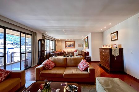 Apartamento à venda com 280m², 3 quartos e 3 vagas Apartamento à venda com 280m², 3 quartos e 3 vagasSala
