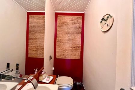 Apartamento à venda com 280m², 3 quartos e 3 vagas Apartamento à venda com 280m², 3 quartos e 3 vagasLavabo