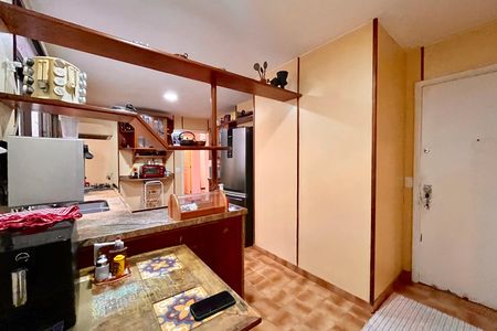 Apartamento à venda com 280m², 3 quartos e 3 vagas Apartamento à venda com 280m², 3 quartos e 3 vagasCozinha