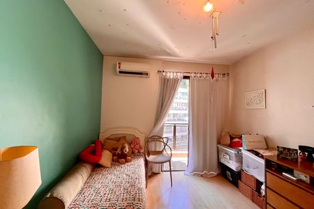 Apartamento à venda com 280m², 3 quartos e 3 vagas Apartamento à venda com 280m², 3 quartos e 3 vagasQuarto 3