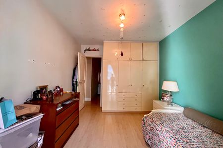 Apartamento à venda com 280m², 3 quartos e 3 vagas Apartamento à venda com 280m², 3 quartos e 3 vagasQuarto 3