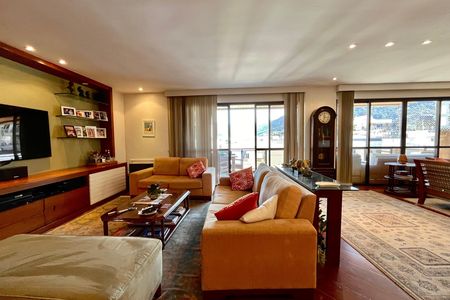 Apartamento à venda com 280m², 3 quartos e 3 vagas Apartamento à venda com 280m², 3 quartos e 3 vagasSala