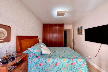 Apartamento à venda com 280m², 3 quartos e 3 vagas Apartamento à venda com 280m², 3 quartos e 3 vagasQuarto 2