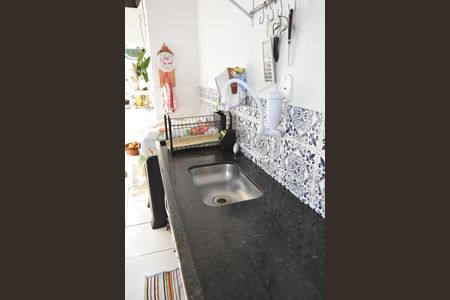 Apartamento à venda com 58m², 2 quartos e 1 vaga Apartamento à venda com 58m², 2 quartos e 1 vagaCozinha - Armários