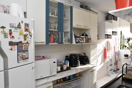 Apartamento à venda com 58m², 2 quartos e 1 vaga Apartamento à venda com 58m², 2 quartos e 1 vagaCozinha - Armários
