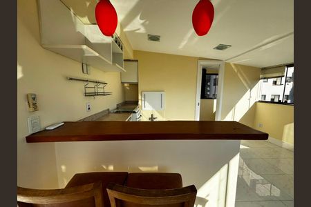Apartamento para alugar com 86m², 2 quartos e 1 vaga
