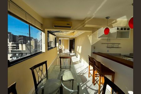 Apartamento para alugar com 2 quartos, 86m² em Mont’Serrat, Porto Alegre