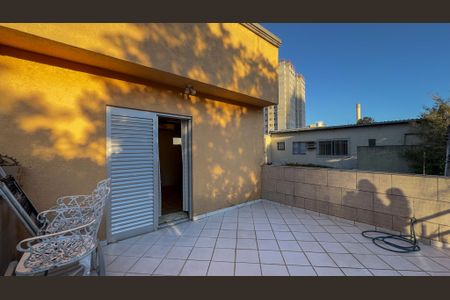 Casa para alugar com 150m², 2 quartos e 2 vagasVaranda