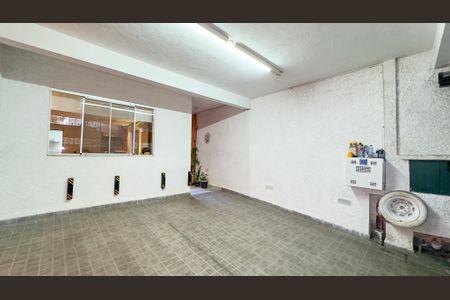 Garagem de casa para alugar com 2 quartos, 150m² em Jardim Caravelas, São Paulo