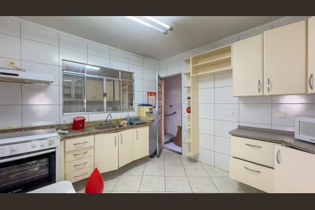 Casa para alugar com 150m², 2 quartos e 2 vagasCozinha