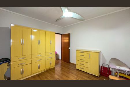 Casa para alugar com 150m², 2 quartos e 2 vagasQuarto 2