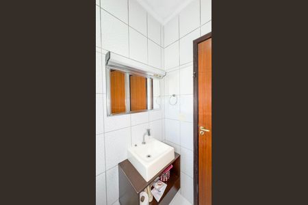Casa para alugar com 150m², 2 quartos e 2 vagasBanheiro
