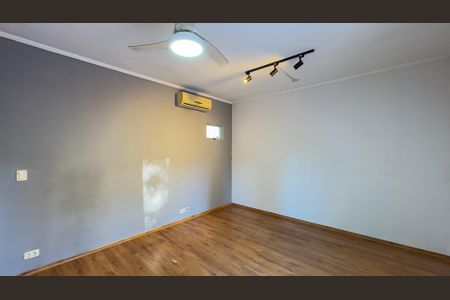 Casa para alugar com 150m², 2 quartos e 2 vagasQuarto Suíte