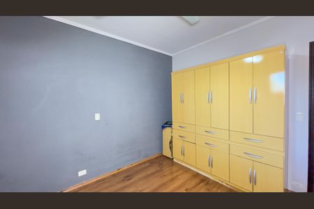 Quarto 2 de casa para alugar com 2 quartos, 150m² em Jardim Caravelas, São Paulo