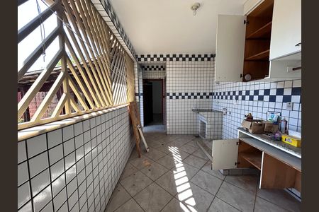 Casa para alugar com 5 quartos, 360m² em Serrano, Belo Horizonte