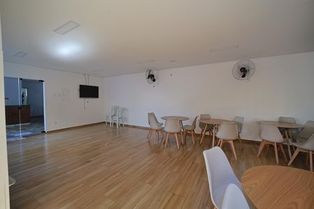 Apartamento à venda com 47m², 2 quartos e sem vagaÁrea comum - Salão de festas
