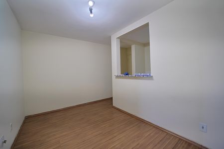 Apartamento à venda com 2 quartos, 47m² em Jardim Santa Teresinha, São Paulo