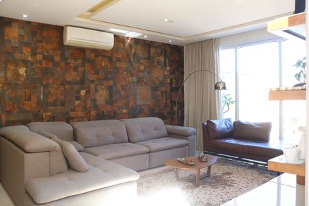 Sala de casa à venda com 3 quartos, 161m² em Vila Romana, São Paulo