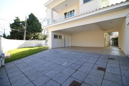 Garagem de casa de condomínio à venda com 4 quartos, 597m² em Jacarepaguá, Rio de Janeiro