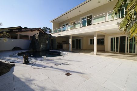  Piscina quintal de casa de condomínio à venda com 4 quartos, 597m² em Jacarepaguá, Rio de Janeiro