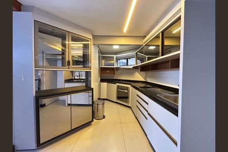 Cozinha de apartamento para alugar com 3 quartos, 130m² em Praia de Ingleses, Florianópolis