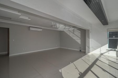 Sala de apartamento para alugar com 3 quartos, 130m² em Passo D’areia, Porto Alegre