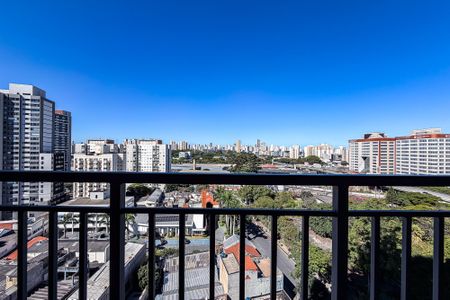 Apartamento à venda com 32m², 1 quarto e sem vaga Apartamento à venda com 32m², 1 quarto e sem vagaVaranda