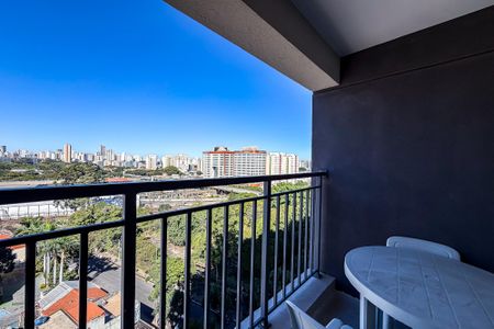 Apartamento à venda com 32m², 1 quarto e sem vaga Apartamento à venda com 32m², 1 quarto e sem vagaVaranda