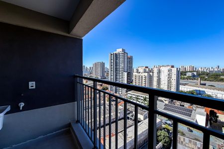 Apartamento à venda com 32m², 1 quarto e sem vaga Apartamento à venda com 32m², 1 quarto e sem vagaVaranda