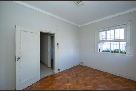 Casa para alugar com 170m², 4 quartos e 3 vagas Casa para alugar com 170m², 4 quartos e 3 vagasQUARTO4